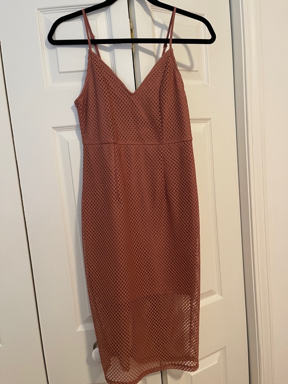 Forever 21 Mauve Lace-Overlay Spaghetti Strap Midi Dress